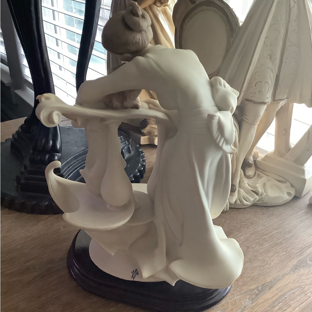 Giuseppe Armani limited Edition made in Italy Figurine - Picture 4 of 10